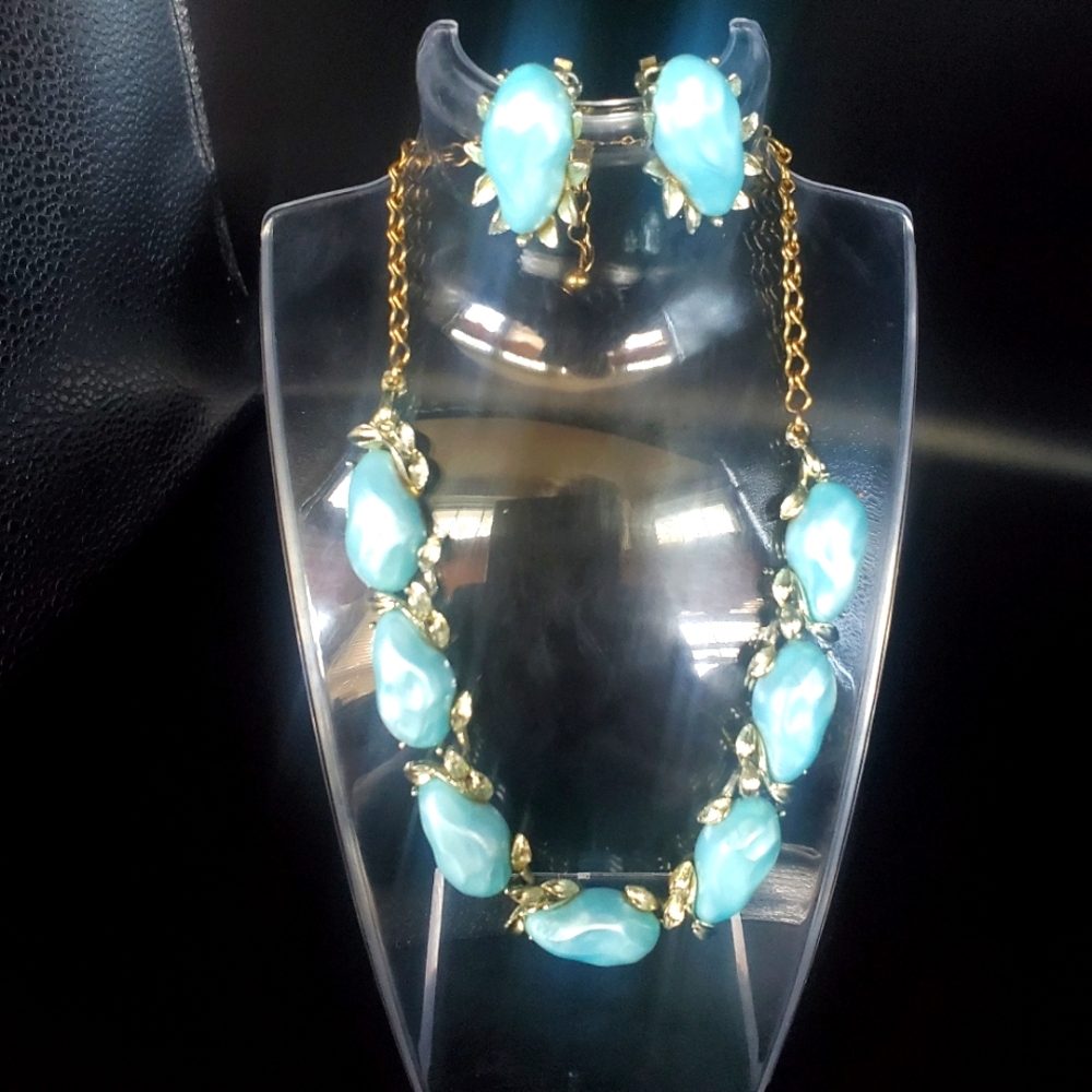 Vintage earring and necklace set